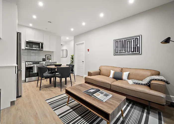 Deluxe Two-Bedroom Apartment