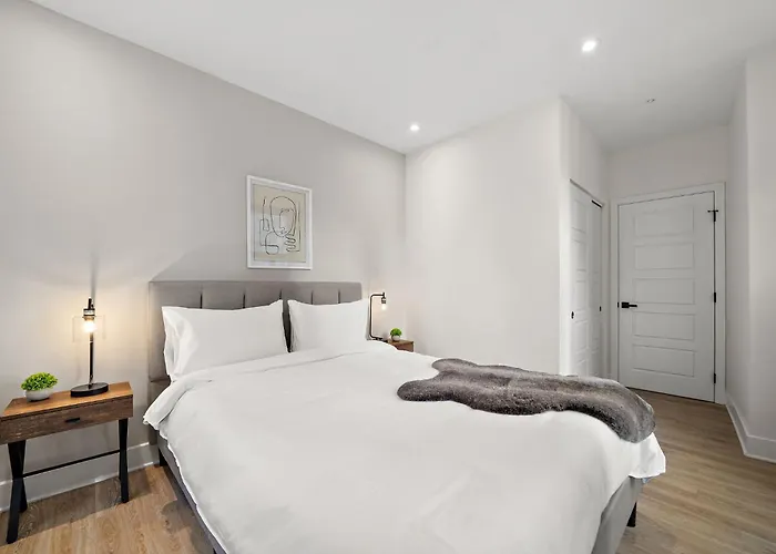 Three-Bedroom Suite Apartment